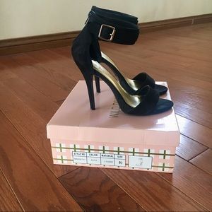 Wild Diva Buckle Strap Stilettos Sz 8 1/2